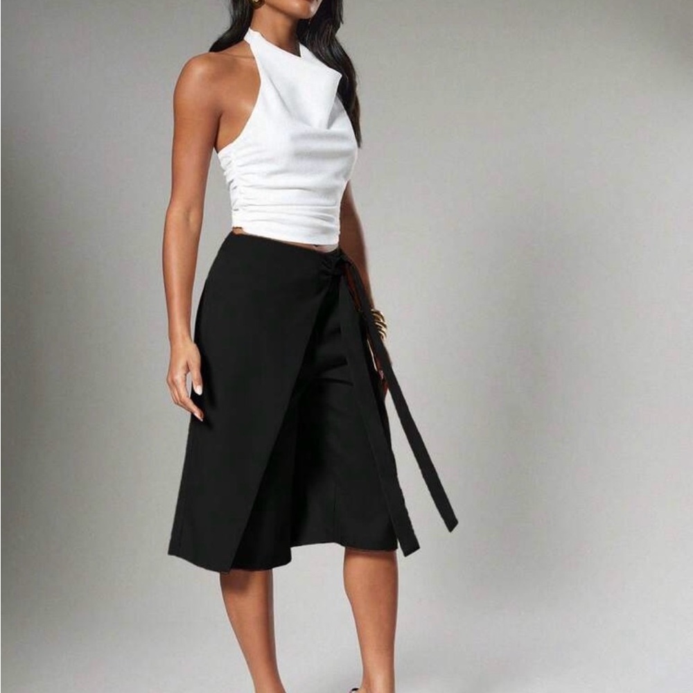 NEW Black Wrap-Front Capris - Women's Stylish Capris - Picture 4 of 6